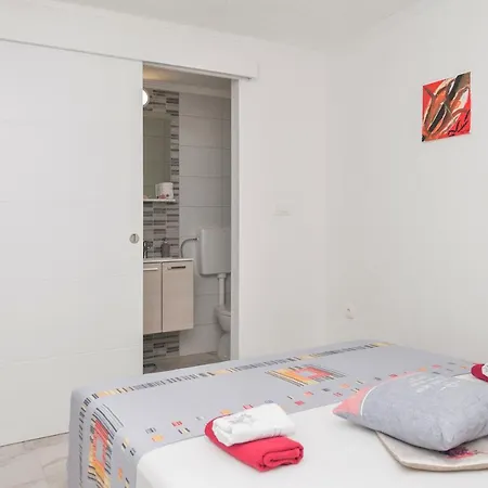 Apartment Calla *